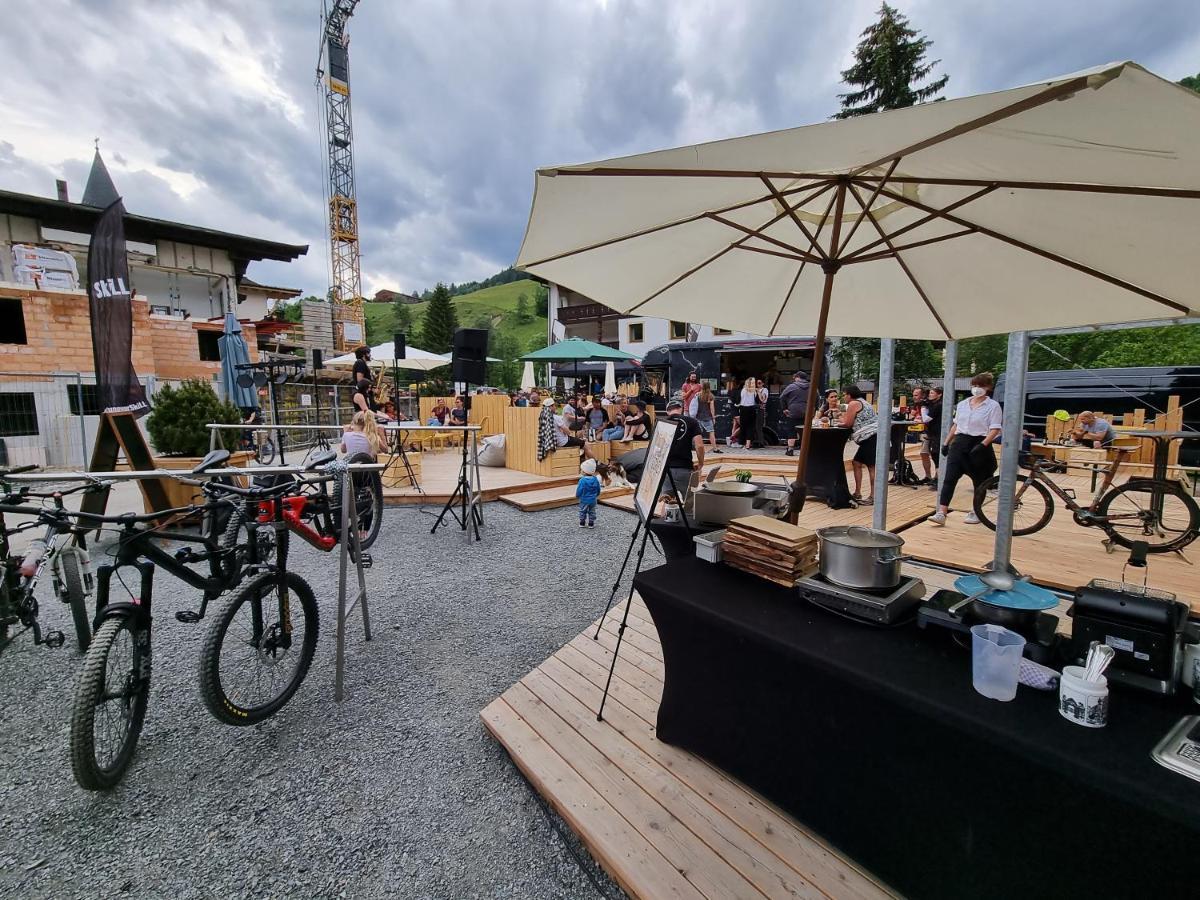 Skill Mountain Lodge - Ski Und Bike Hostel Im Sommer Mit Joker Card Зальбах-Хинтерглемм Экстерьер фото