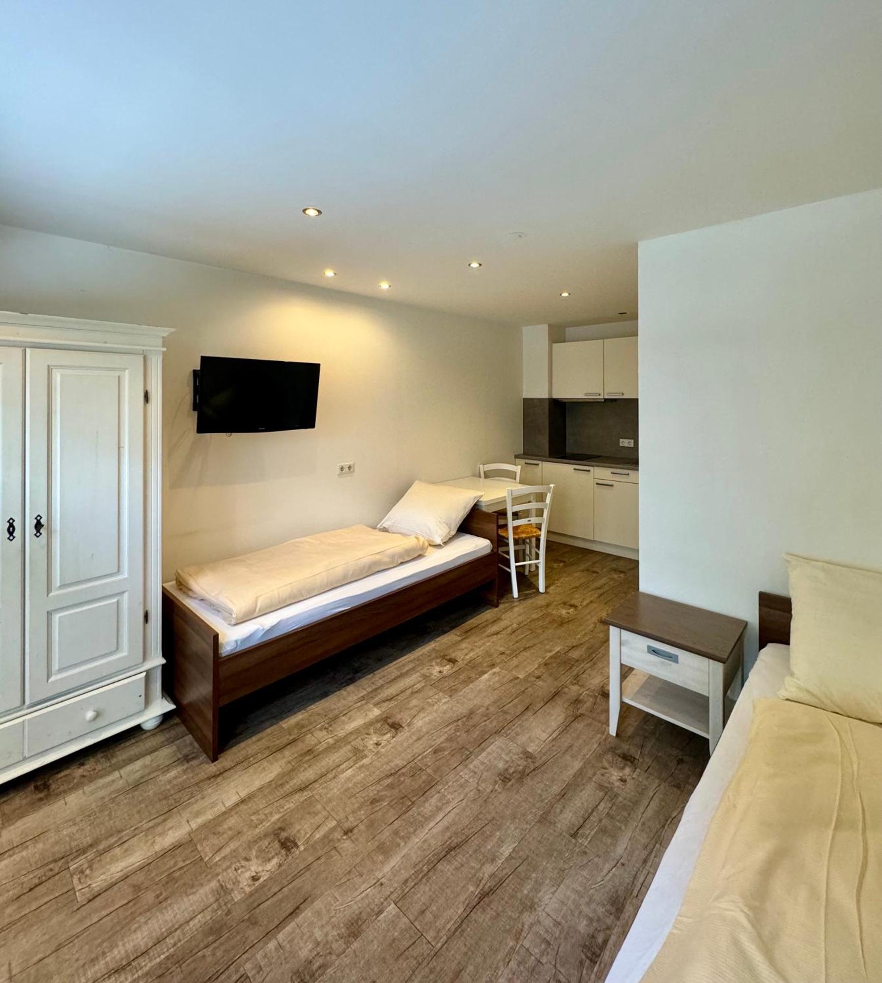Skill Mountain Lodge - Ski Und Bike Hostel Im Sommer Mit Joker Card Зальбах-Хинтерглемм Экстерьер фото