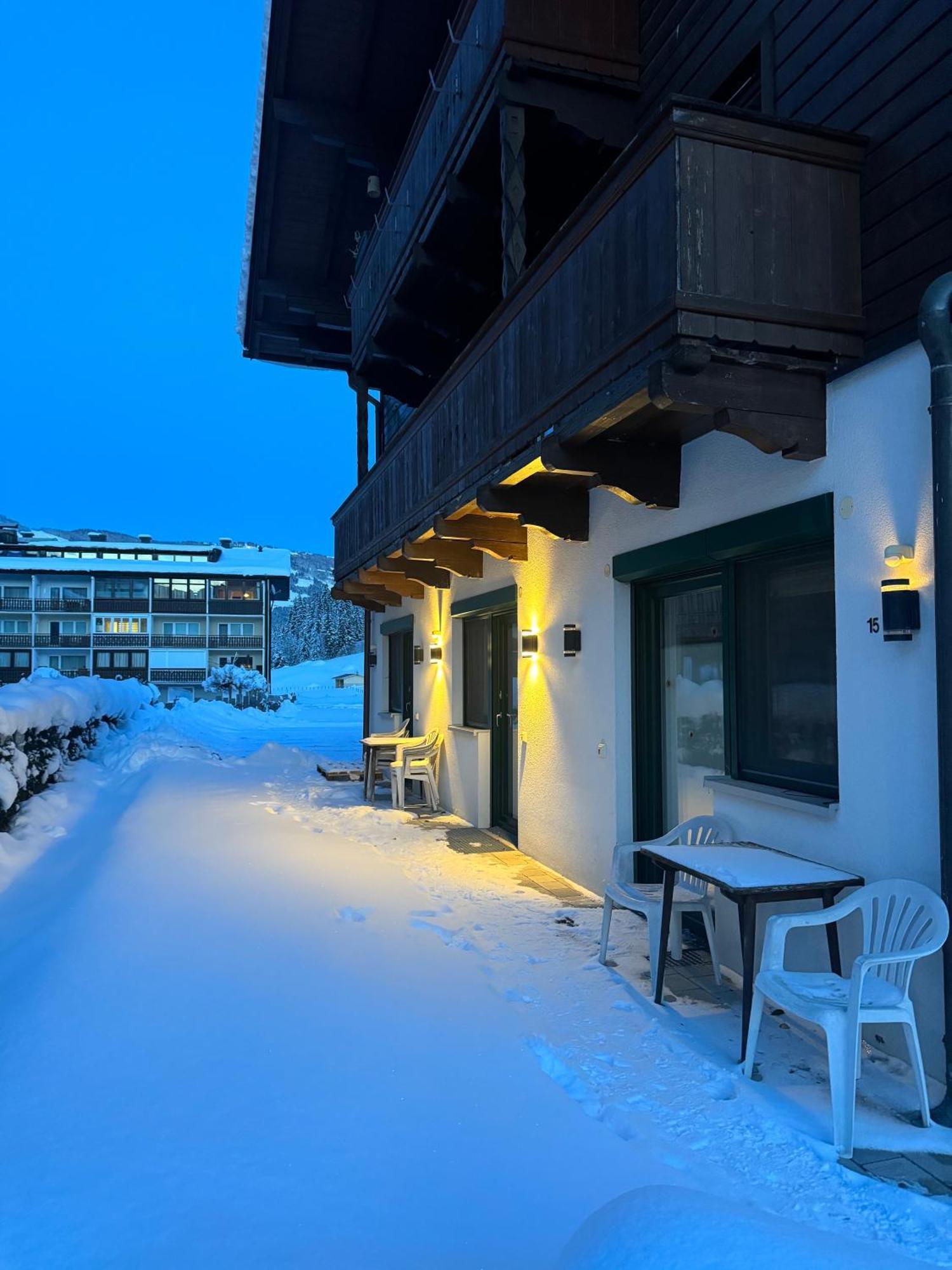 Skill Mountain Lodge - Ski Und Bike Hostel Im Sommer Mit Joker Card Зальбах-Хинтерглемм Экстерьер фото