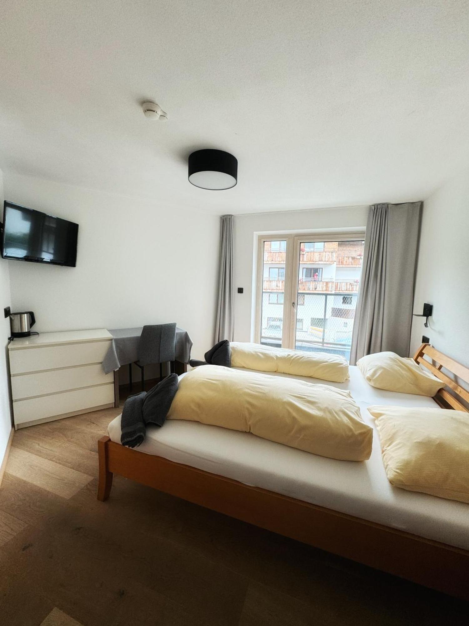 Skill Mountain Lodge - Ski Und Bike Hostel Im Sommer Mit Joker Card Зальбах-Хинтерглемм Экстерьер фото